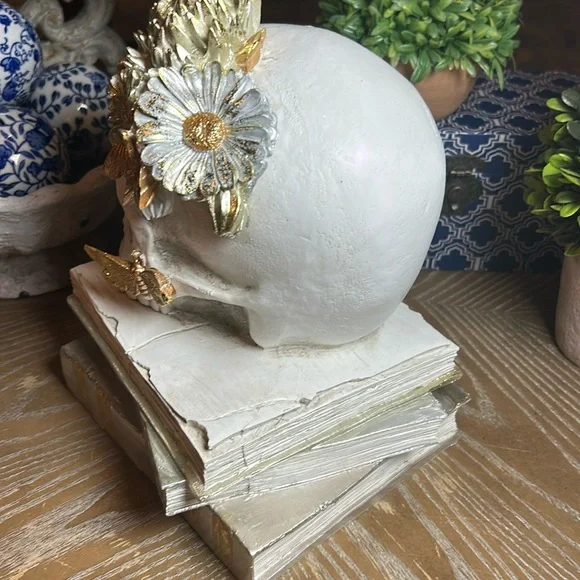 NEW! Vintage Inspired Skull Floral & Butterfly Halloween Ceramic Book Stack - Picture 9 of 12